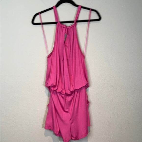 Trina Turk Nob Hill Halter Sleeveless Romper Cactus Flower Pink Size XS - Picture 11 of 12